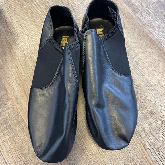 NWT Balera Black Slip-On Jazz Shoe
B80 Size 9.5A - Picture 6 of 6